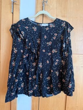 LOFT Black Floral Ruffle Peplum Blouse. Size L. EUC